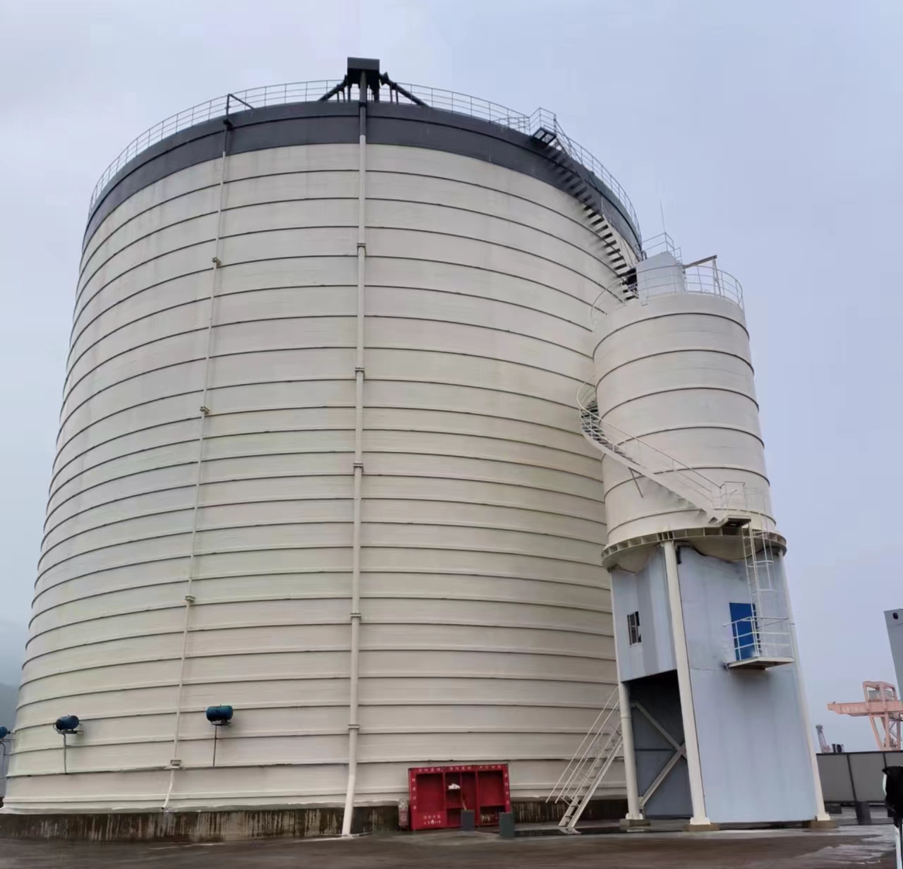 达川10万吨水泥钢板库